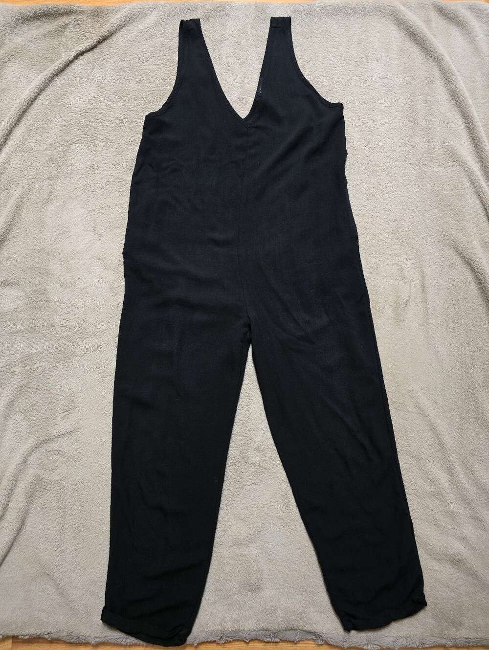 Papillon Sleeveless V-Neck Black Jumpsuit with Pockets Size Large - Picture 2 of 12